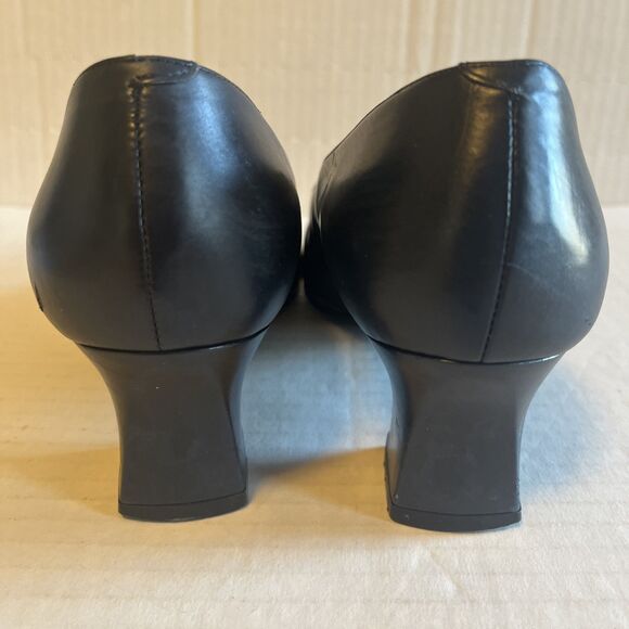 Amalfi Italy Women’s Blue And Black Patent Leather 2” Inch Heels Size 7.5 C EUC - Picture 5 of 11